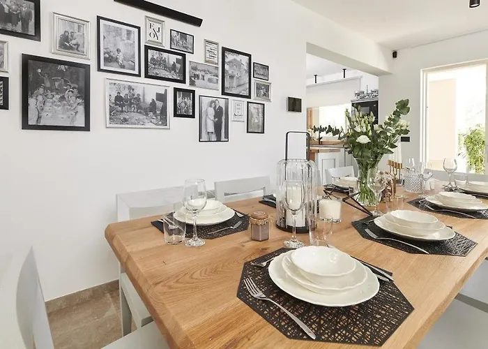 Grgo By 4* Tinjan