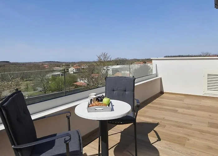 Grgo By 4*